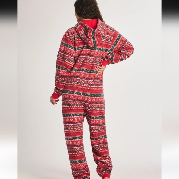 🎄BNWT! Forever Savage Hooded Onesie 1X - Sold Out Online! - Picture 4 of 8